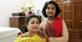 প্রতিবছর বার্ষিক পরীক্ষা শেষে গ্রামে আসতেন মা-মেয়ে, এবার ফিরলো নিথর দুই দেহ